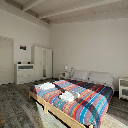 Casa Sylvia Lägenhet SantʼAntìoco Exteriör bild